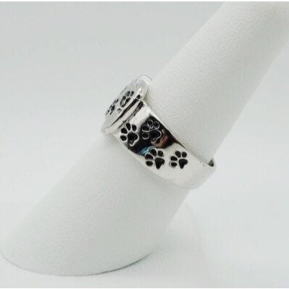 Paw Print Pet Collar Ring sz 7 Silver Tone NIB - Picture 4 of 11